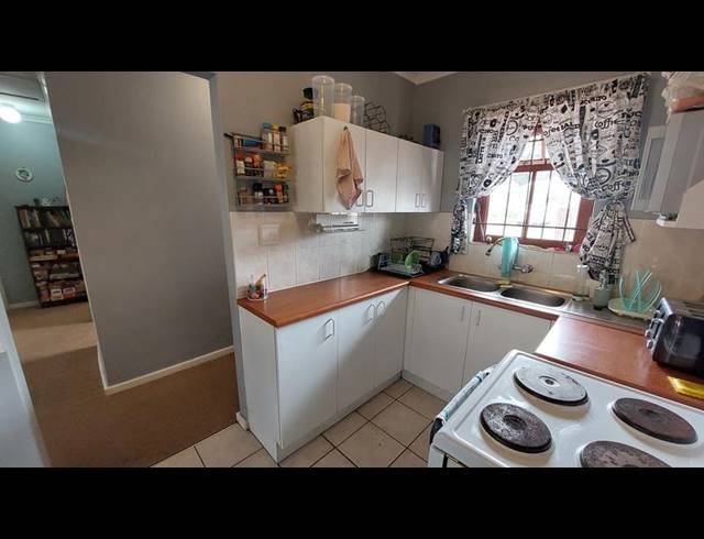 2 BEDROOM PROPERTY TO RENT IN VREDENBERG